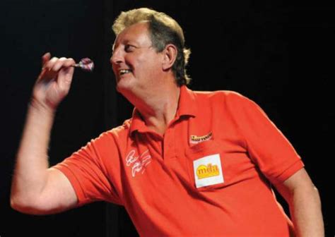 famous english darts players.